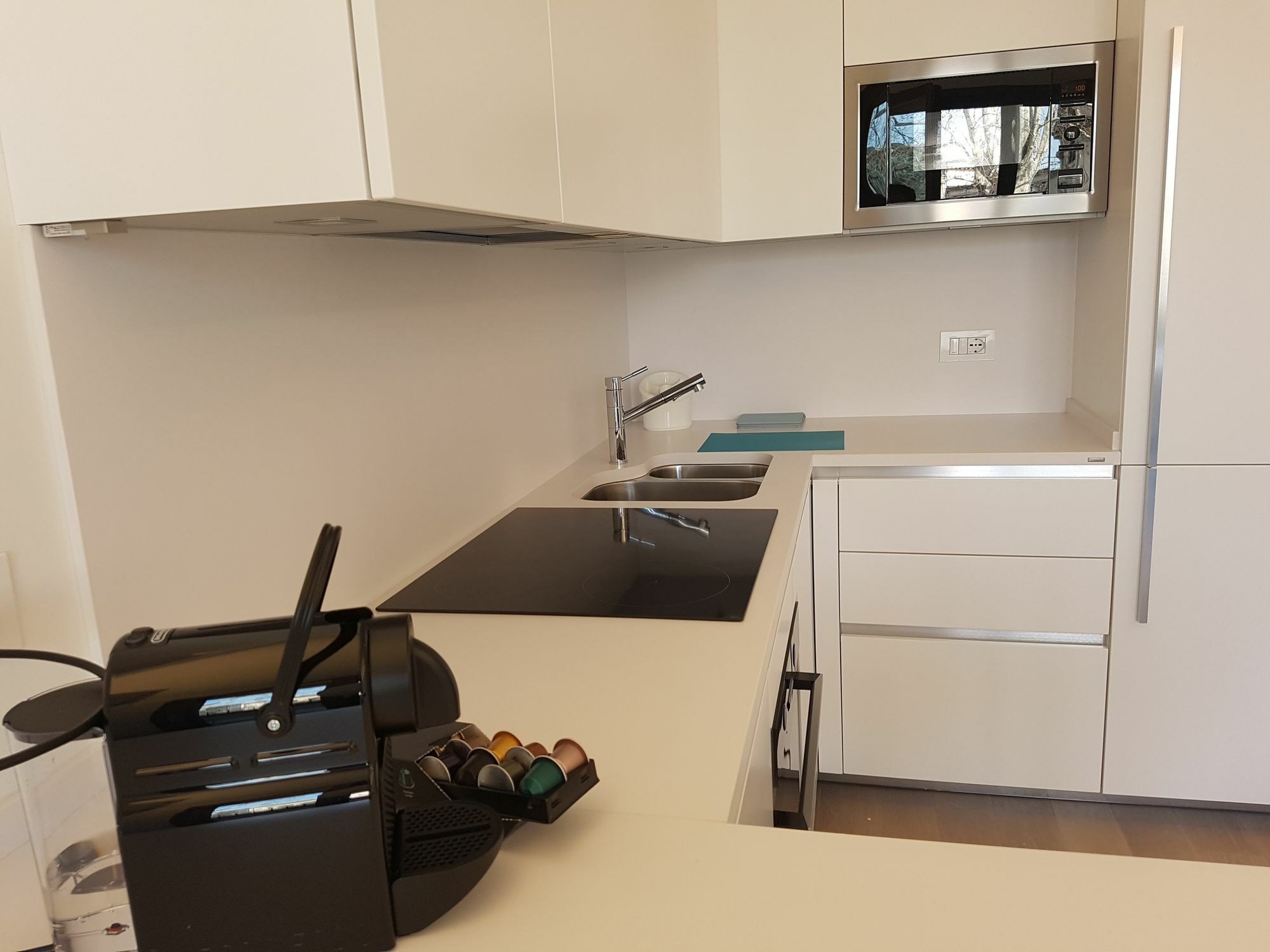 Viale Severino Boezio 20 *
